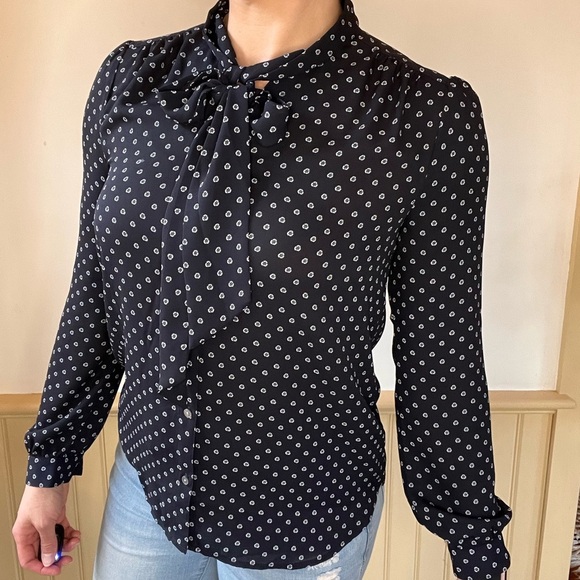 J.Crew Women’s Small Navy Paisley Dot Long-Sleeve Draped Tie-Neck Blouse - Picture 2 of 8